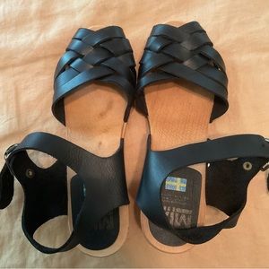 MIA Swedish clogs